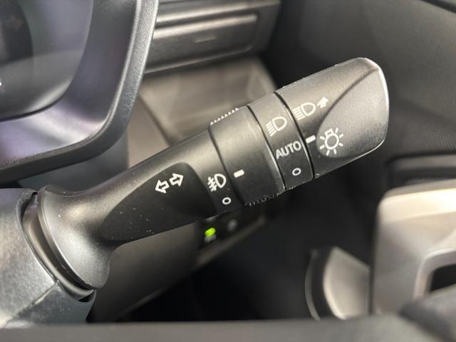 Daihatsu Rocky 12