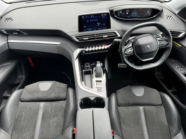 Peugeot 5008 9