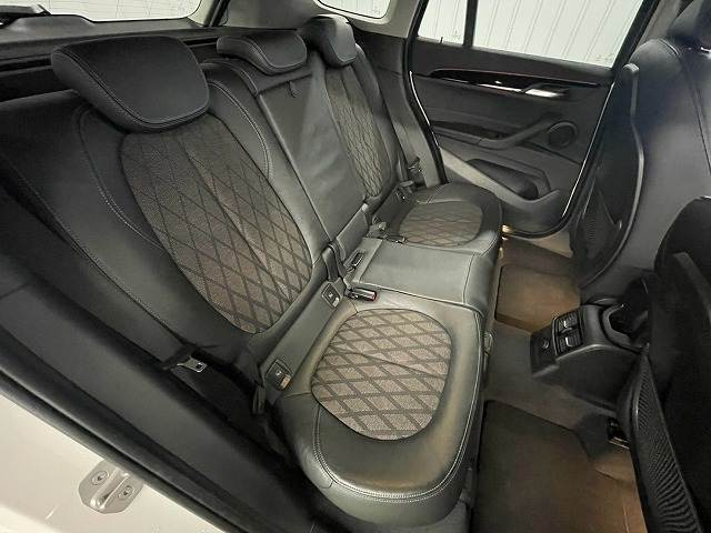 BMW X1 12