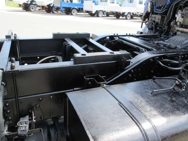 Mitsubishi Fuso Canter 10