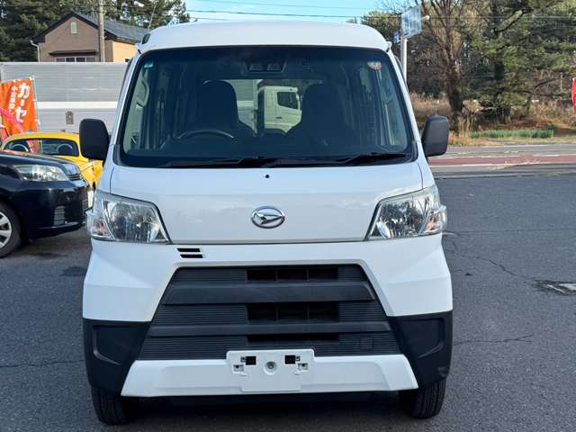 Daihatsu Hijet Cargo 3