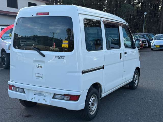 Daihatsu Hijet Cargo 9