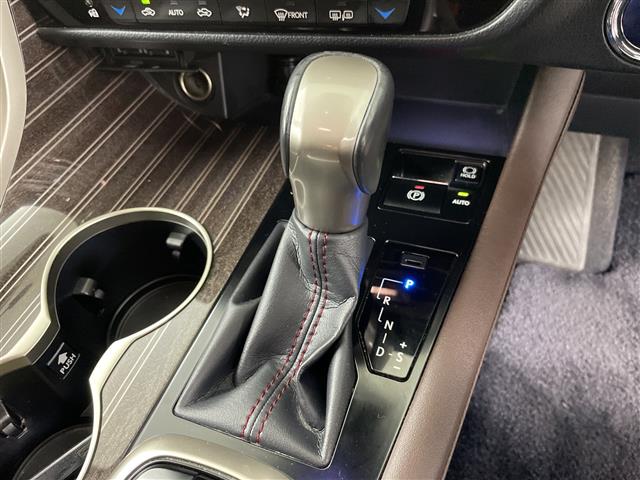 Lexus RX 8