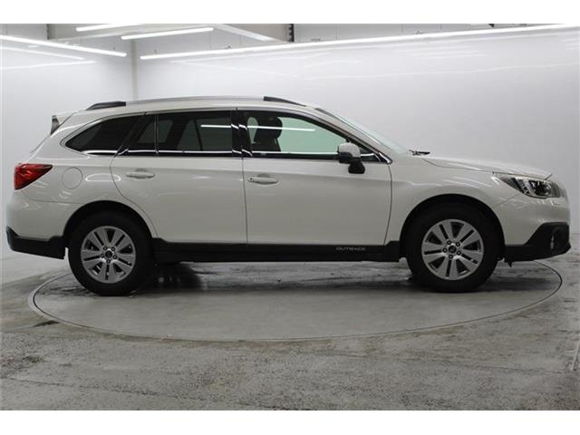 Subaru Legacy Outback 6