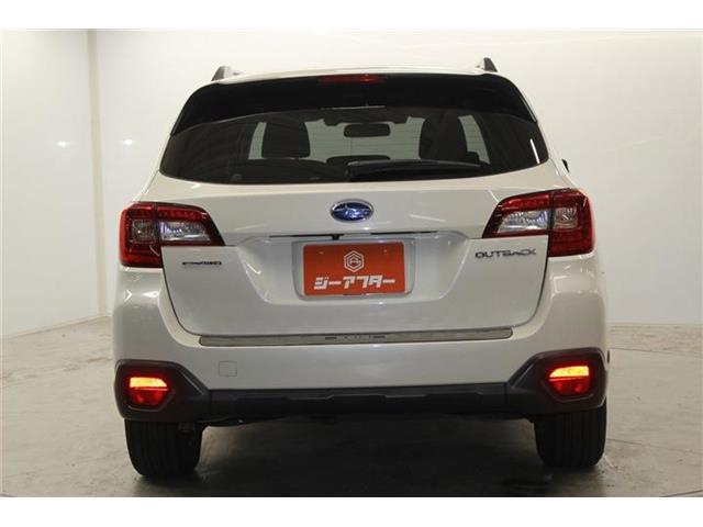 Subaru Legacy Outback 8