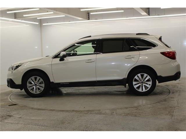 Subaru Legacy Outback 10