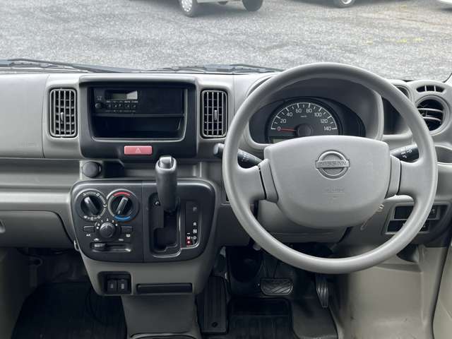 Nissan NV100 Clipper 7