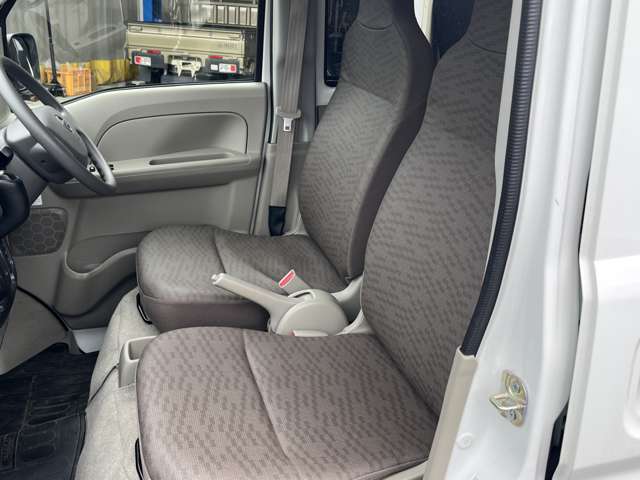 Nissan NV100 Clipper 9