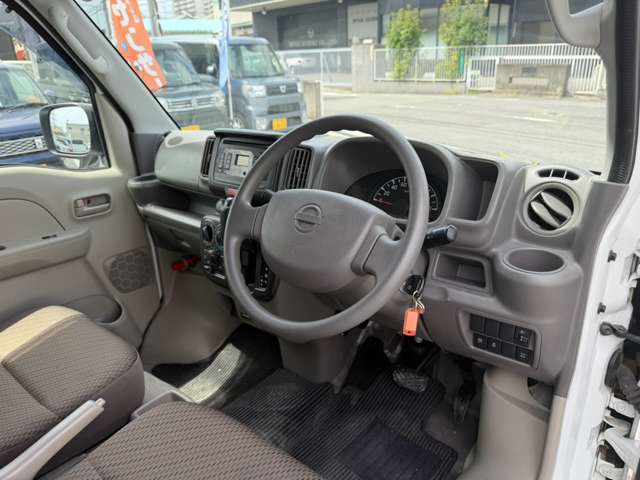 Nissan NV100 Clipper 7