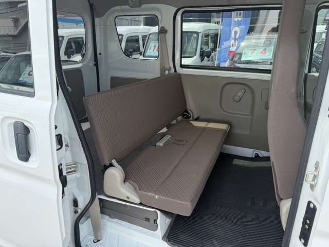 Nissan NV100 Clipper 9