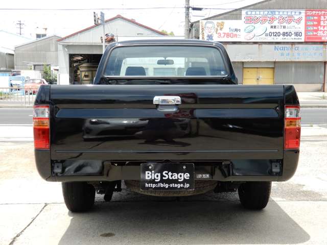 Toyota Hilux 11