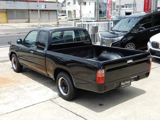 Toyota Hilux 12