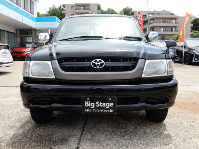 Toyota Hilux 5