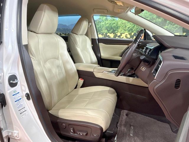 Lexus RX 8
