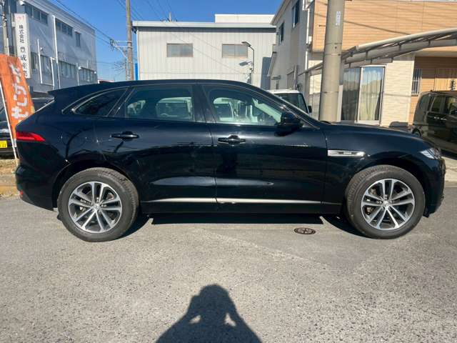 Jaguar F-Pace 10