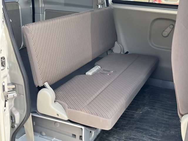 Nissan NV100 Clipper 11