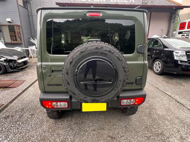 Suzuki Jimny 6