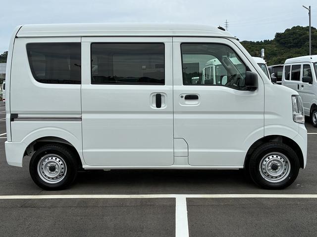Suzuki Every 9