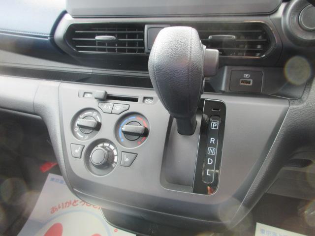 Mitsubishi eK X 9