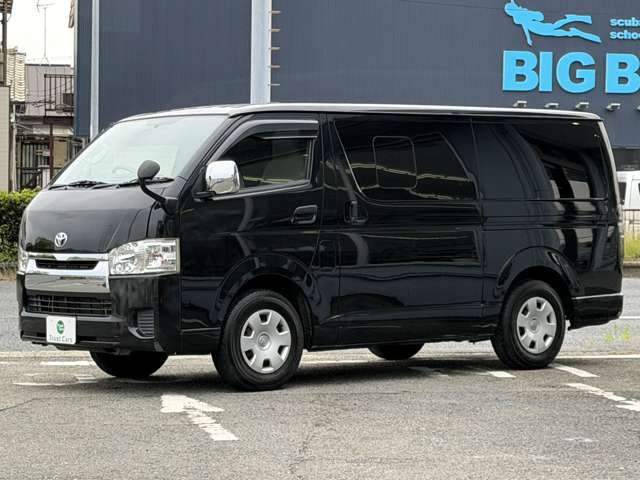 Toyota Hiace Van 2