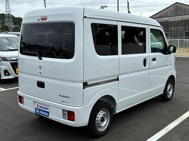 Suzuki Every 8