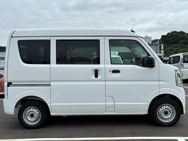 Suzuki Every 9