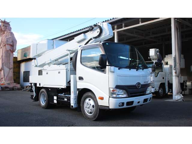 Hino Dutro 2