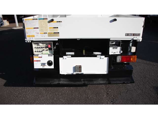 Hino Dutro 6