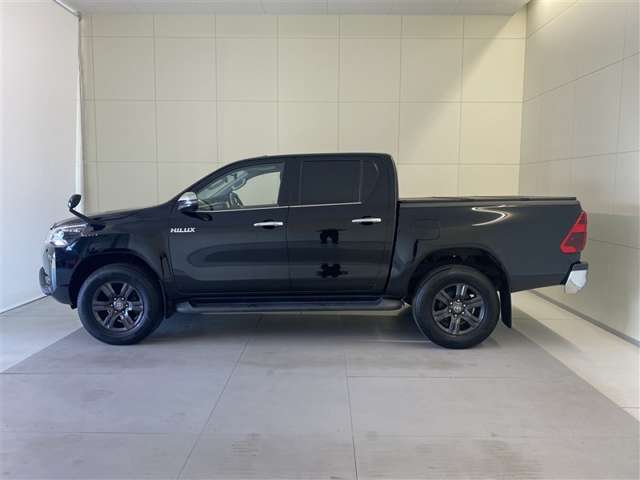 Toyota Hilux 4
