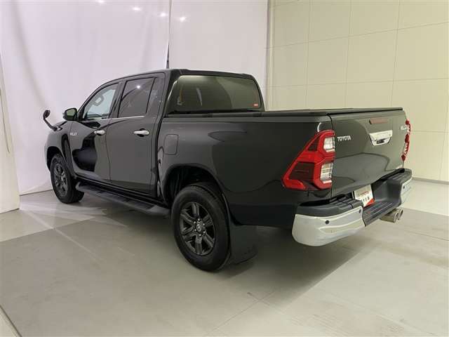 Toyota Hilux 5