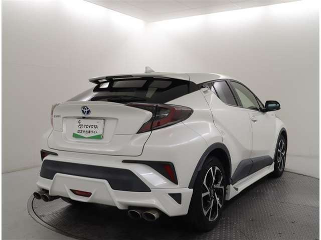 Toyota C-HR 6