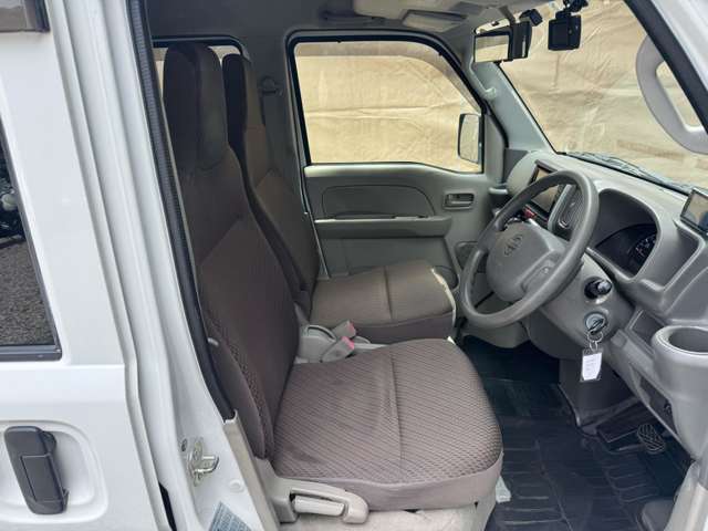 Nissan NV100 Clipper 5
