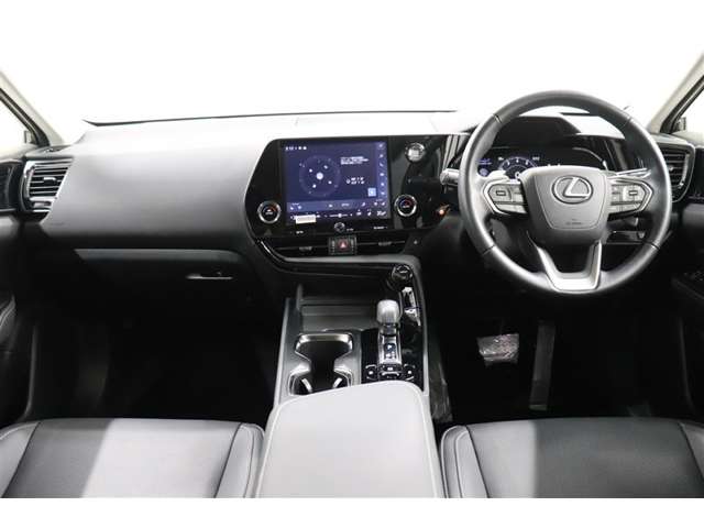 Lexus NX 8
