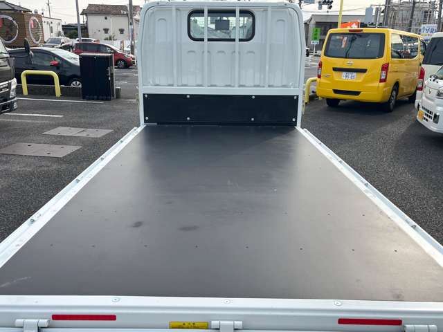 Mitsubishi Fuso Canter 10