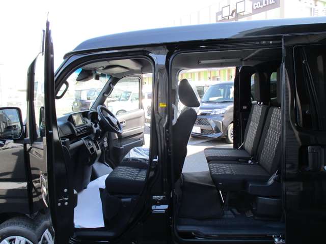 Daihatsu Atrai 11