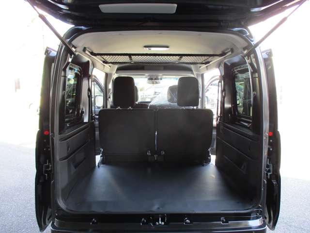 Daihatsu Atrai 12