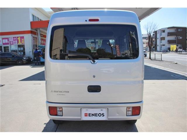 Mitsubishi Minicab Van 8