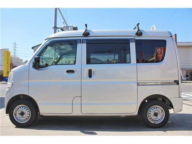 Mitsubishi Minicab Van 9