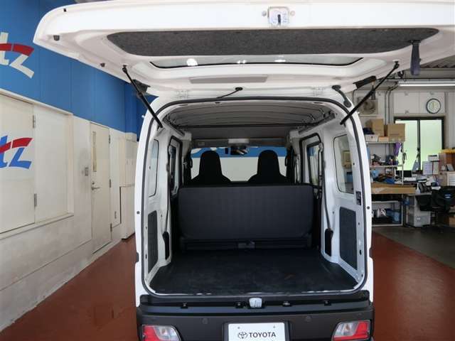Toyota Pixis Van 9
