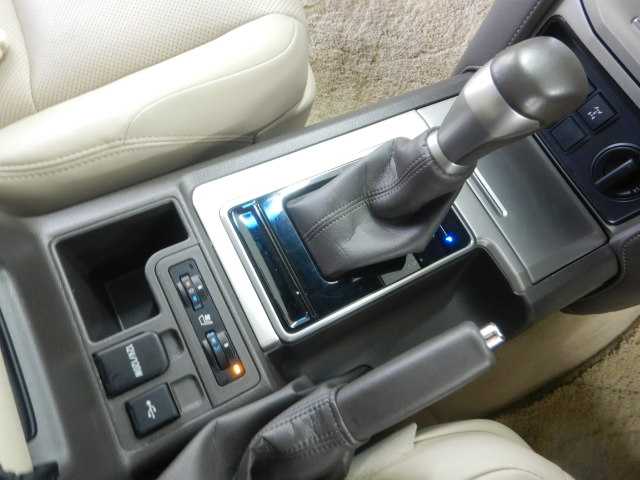 Toyota Land Cruiser Prado 9
