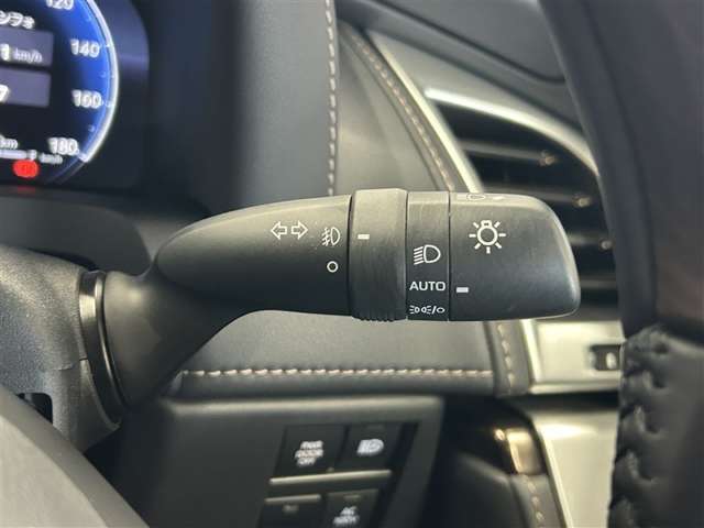 Toyota Alphard 11
