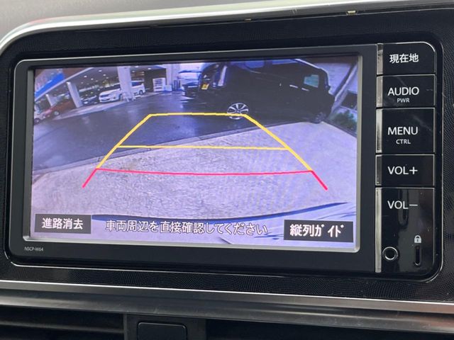 Toyota Sienta 4