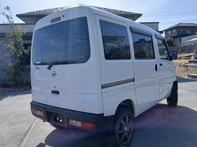 Nissan NV100 Clipper 11