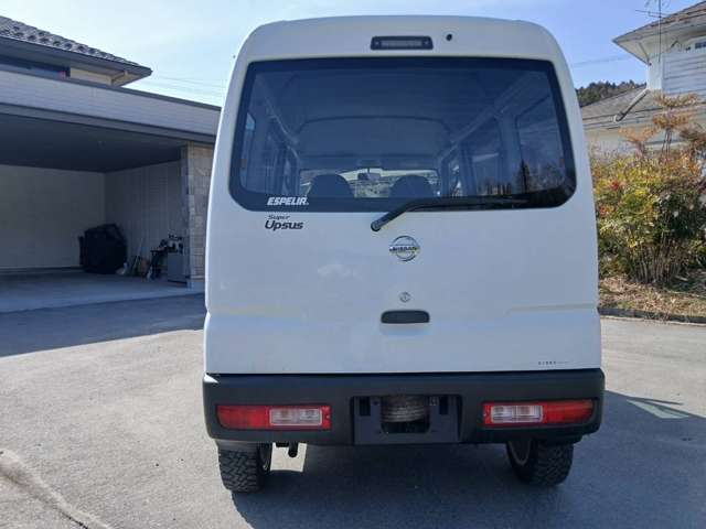 Nissan NV100 Clipper 10