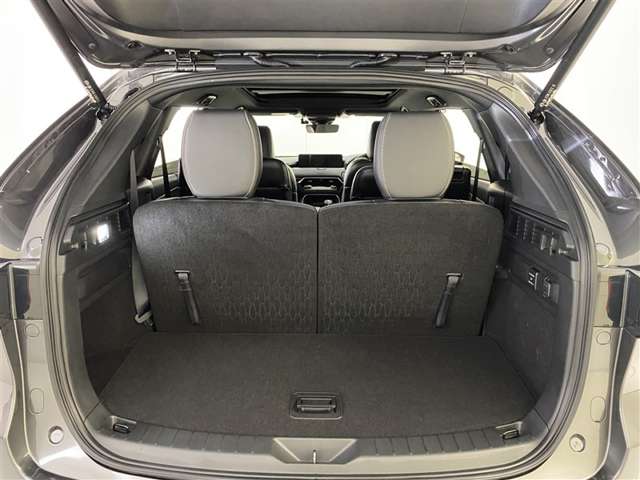 Mazda CX-80 11
