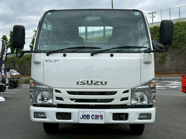 Isuzu Elf 2