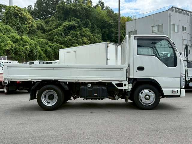 Isuzu Elf 4