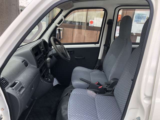 Daihatsu Hijet Cargo 3