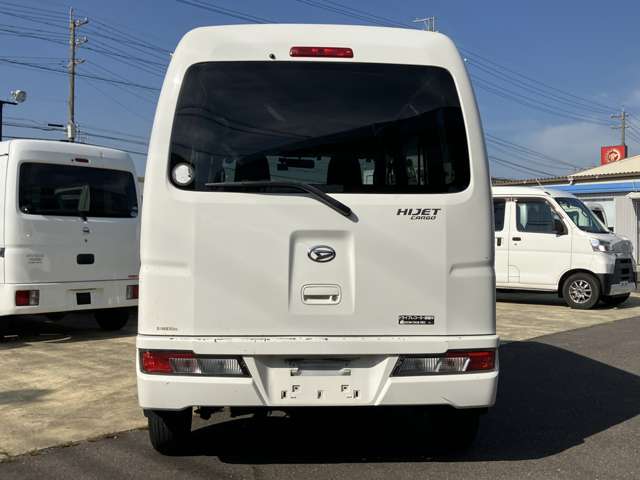Daihatsu Hijet Cargo 9