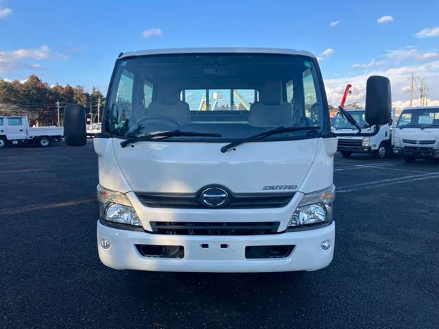 Hino Dutro 2